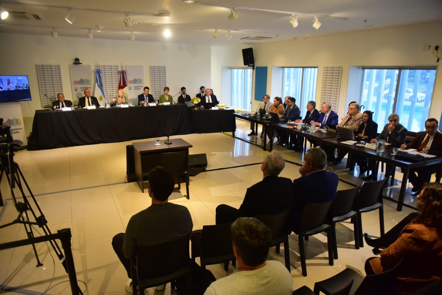 El jury contra tres fiscales del caso.