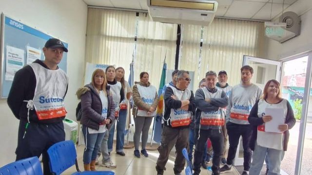 SUTEBA reclamó por las jubilaciones y denunció a Pablo Gómez, presidente del Concejo Deliberante.