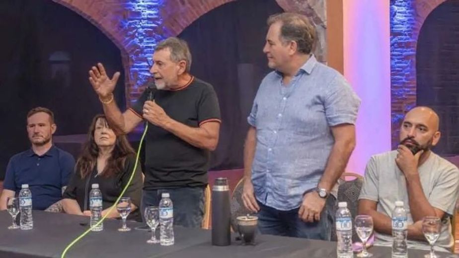 El Intendente de San Antonio, Ariel Moyano, se suma al armado "K" de Caserio con foco político en Punilla