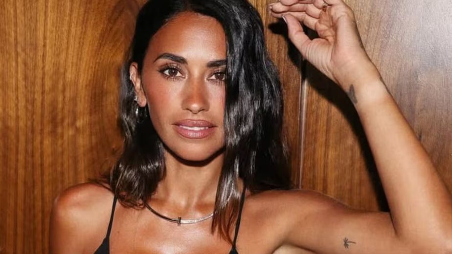 Antonela Roccuzzo lució un accesorio de Mickey Mouse y su precio sorprendió a todos