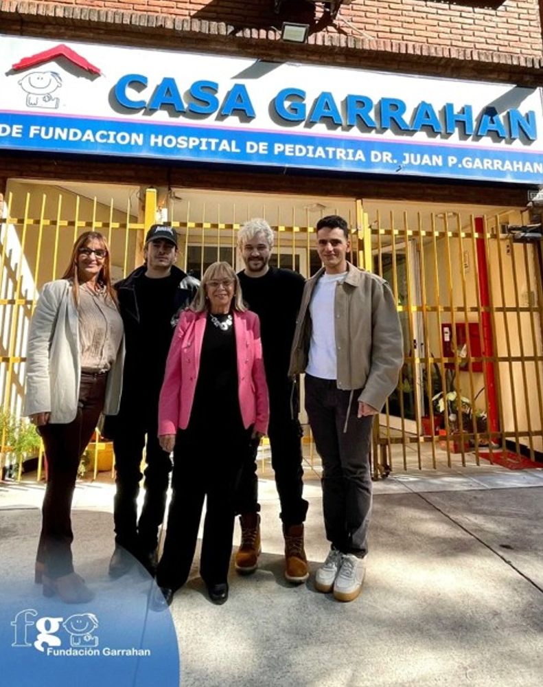 Patricio y Gastón Sardelli de Airbag visitaron el Hospital Garrahan y realizaron una importante donación