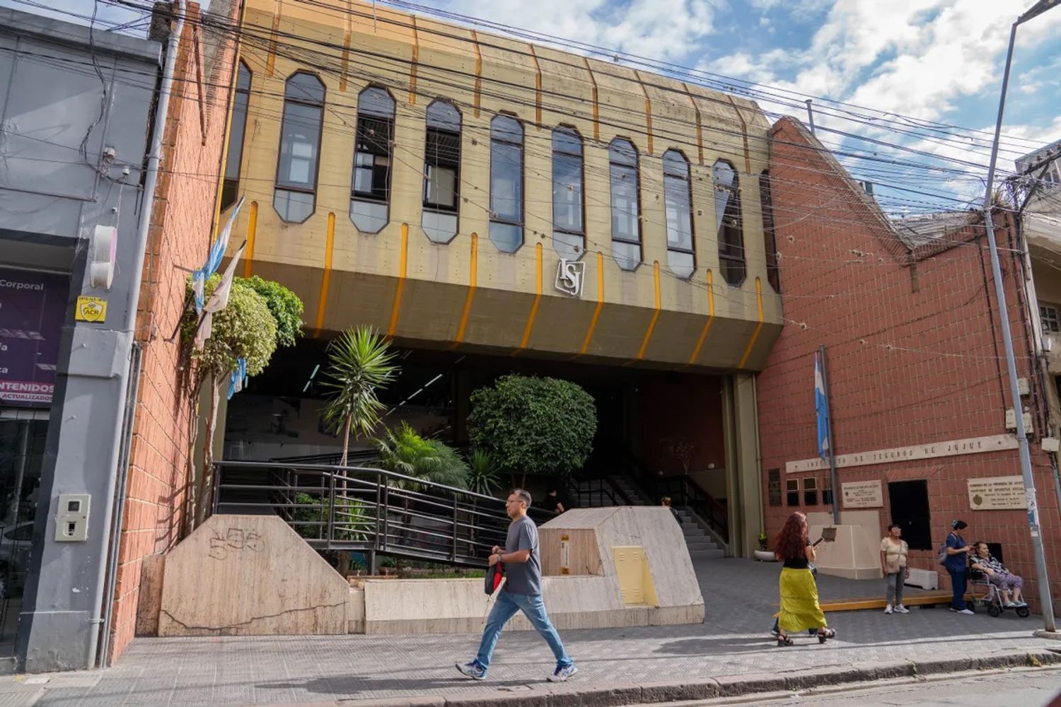 El Directorio del Instituto de Seguros de Jujuy (ISJ) informó que se logró un acuerdo con el Colegio Médico para garantizar servicios a los afiliados.