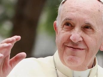 La profunda reflexión del papa Francisco sobre la humildad, el amor y la importancia de ayudar a los demás: “Nadie se salva solo”