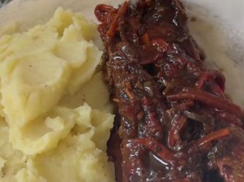 Asado al horno: el truco del vino blanco para que quede súper tierno