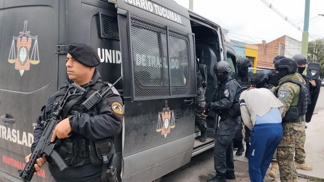 Benjamín Paz recibió a nueve detenidos trasladados desde comisarías.
