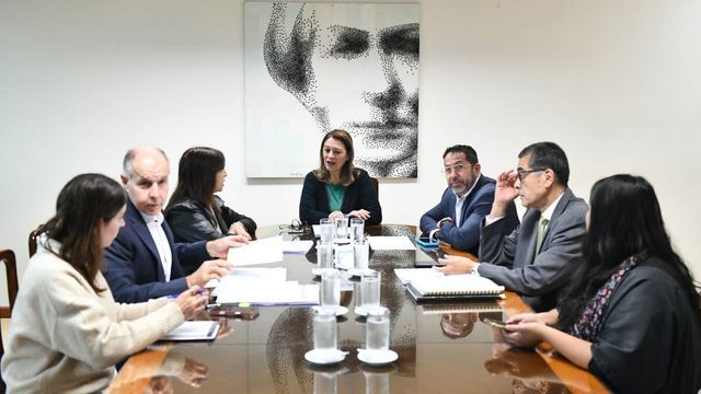 Los legisladores analizaron iniciativas vinculadas con biodiversidad, restauración de flora nativa y herramientas institucionales para actuar ante emergencias.