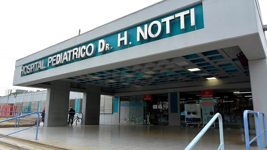 Murió un bebé de 20 meses tras una semana internado: tenía lesiones cerebrales y detuvieron al padrastro