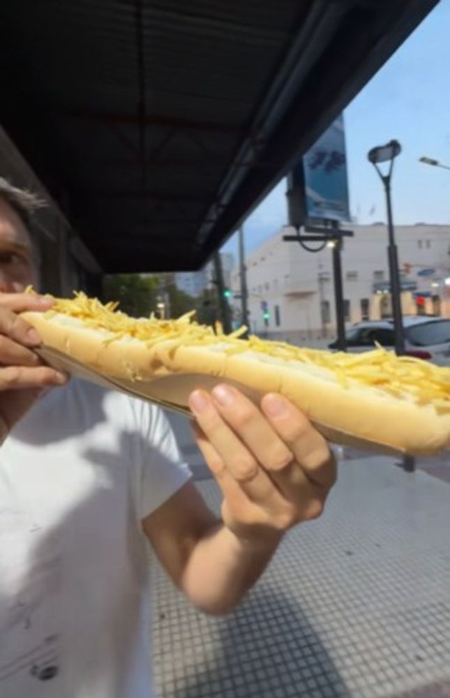 Día del Pancho: el superpancho más largo de Buenos Aires está en San Justo y cuesta solo $2.500