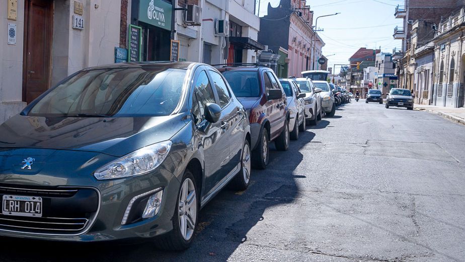Paraná lanzó la licitación para un nuevo sistema de estacionamiento medido