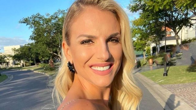 Carolina Oltra inauguró la temporada de botas y dio cátedra de estilo con el look del momento