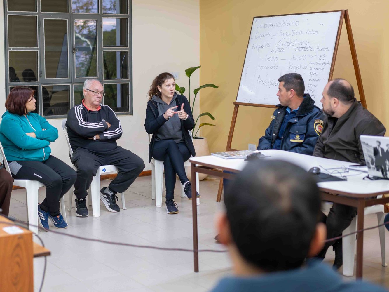 Reunión Municipio, Policía y Vecinos de Arroyito
