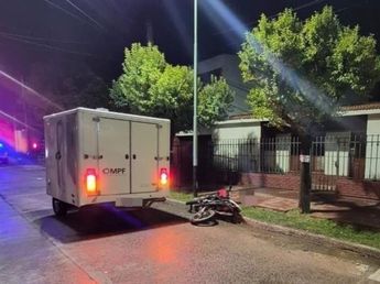 Córdoba: un motociclista murió al perder el control y chocar contra un árbol