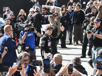 Franco Colapinto deslumbró en Buenos Aires: cómo fue su impactante exhibición con trompos, velocidad y un homenaje a Fangio