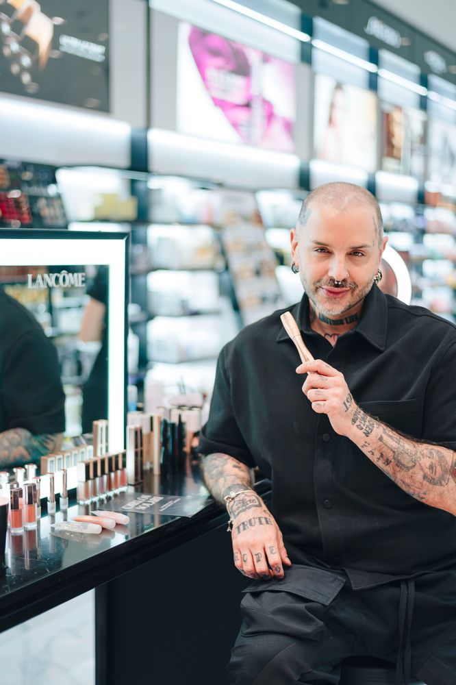 El efecto “piel real” se logra combinando tratamiento y maquillaje en una misma rutina.