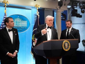 Evacuaron de emergencia a Donald Trump por un tiroteo durante una velada en Washington