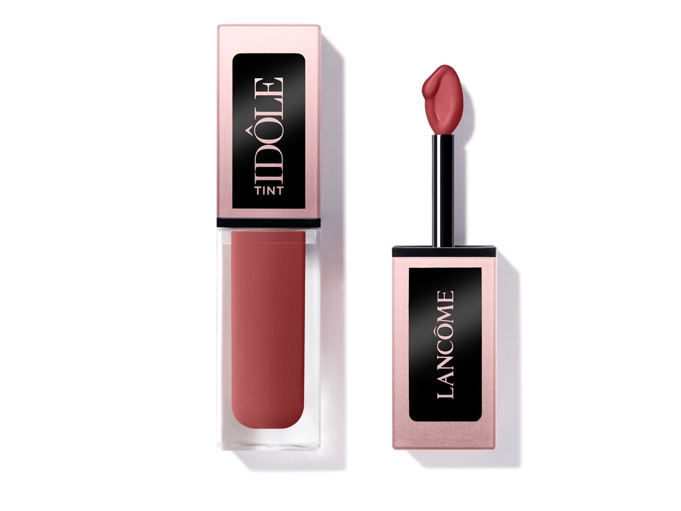 El maquillaje multifunción optimiza la rutina diaria sin perder impacto visual: un ejemplo son los labiales que sirven como rubores.