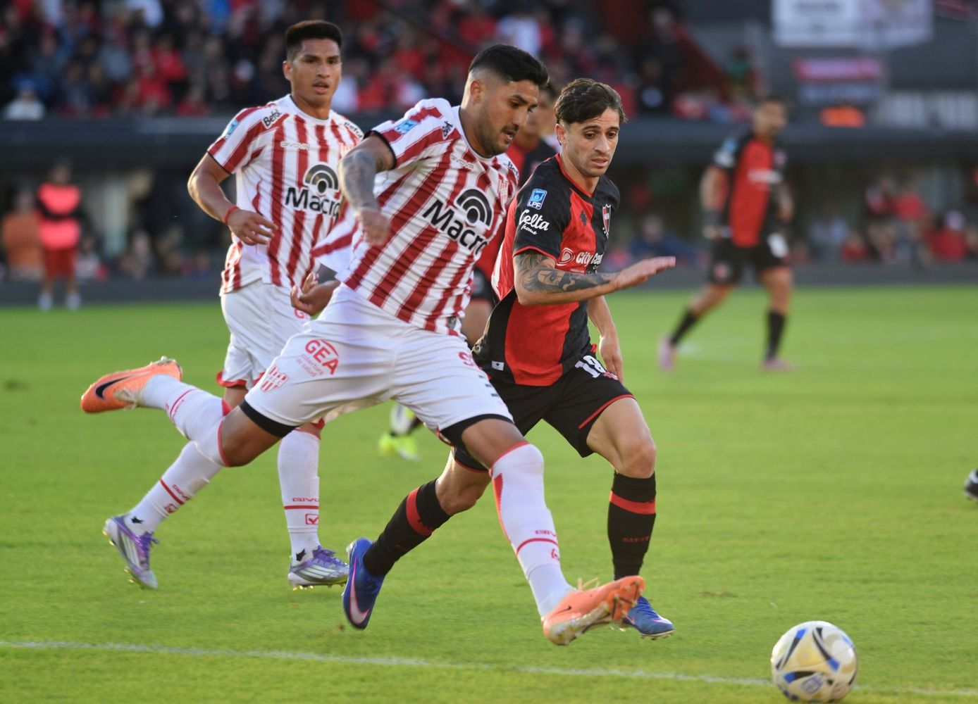 A Instituto sólo le sirve el triunfo, y fue con todo a Rosario.