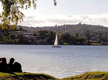 Jueves fresco y soleado en Villa Carlos Paz