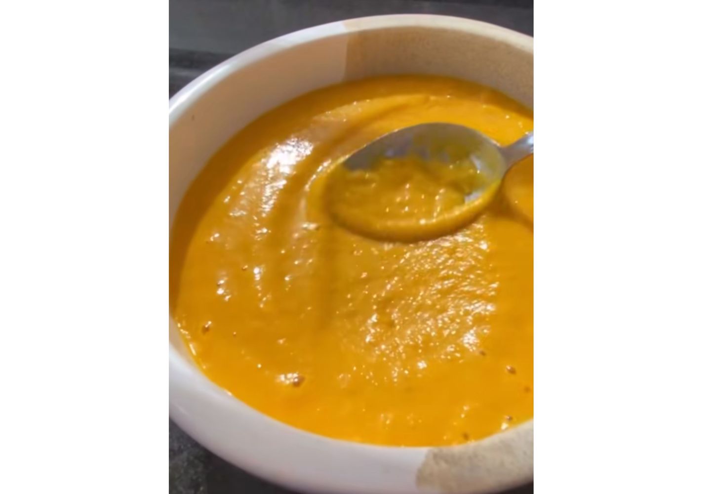 Así de cremosa queda esta sopa.