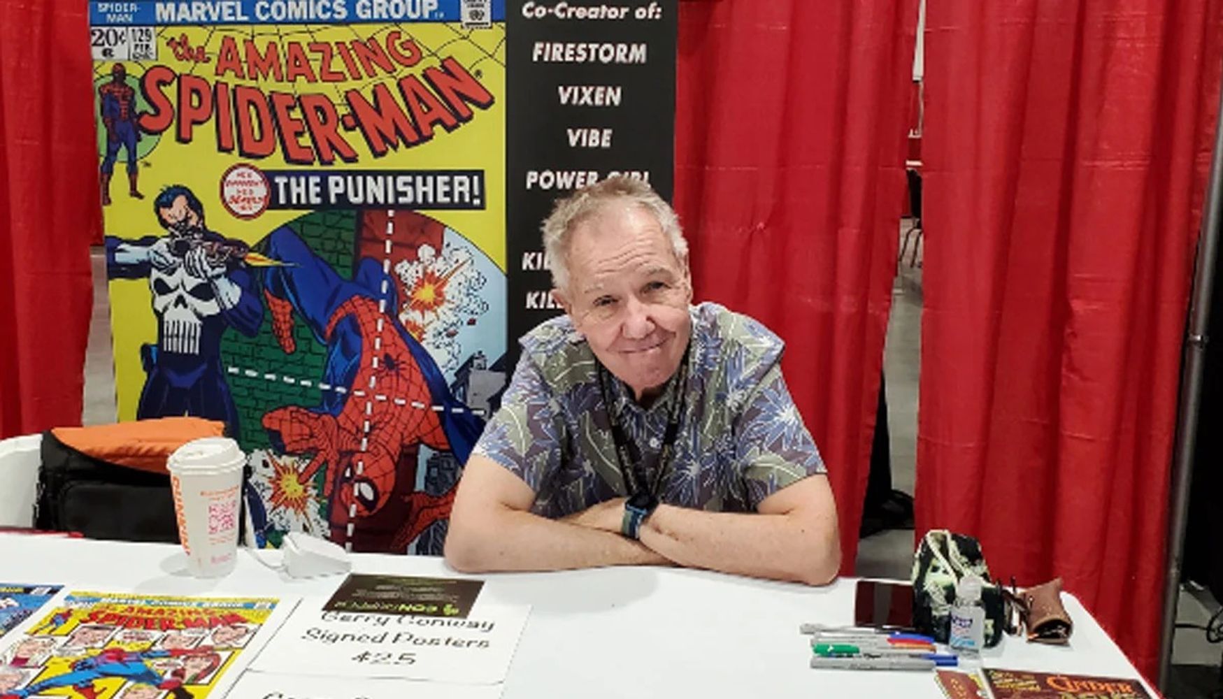 Conway en su elemento, creando los personajes y las tramas que marcarían a generaciones de fanáticos de los cómics. Su legado perdurará por siempre.