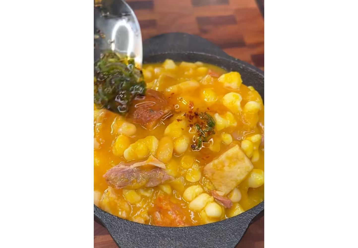 Así queda el locro con esta receta.