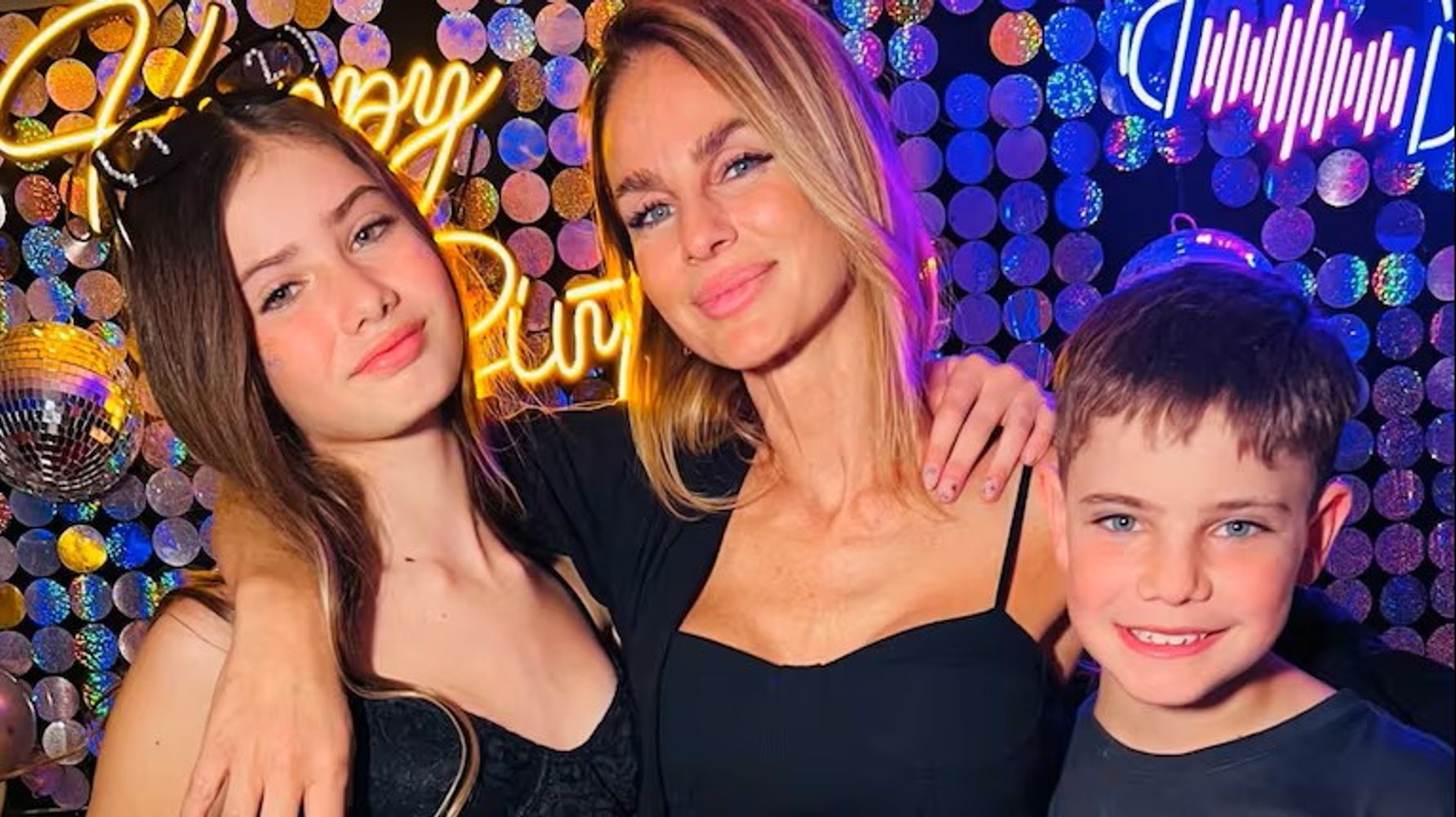Sabrina Rojas y sus hijos