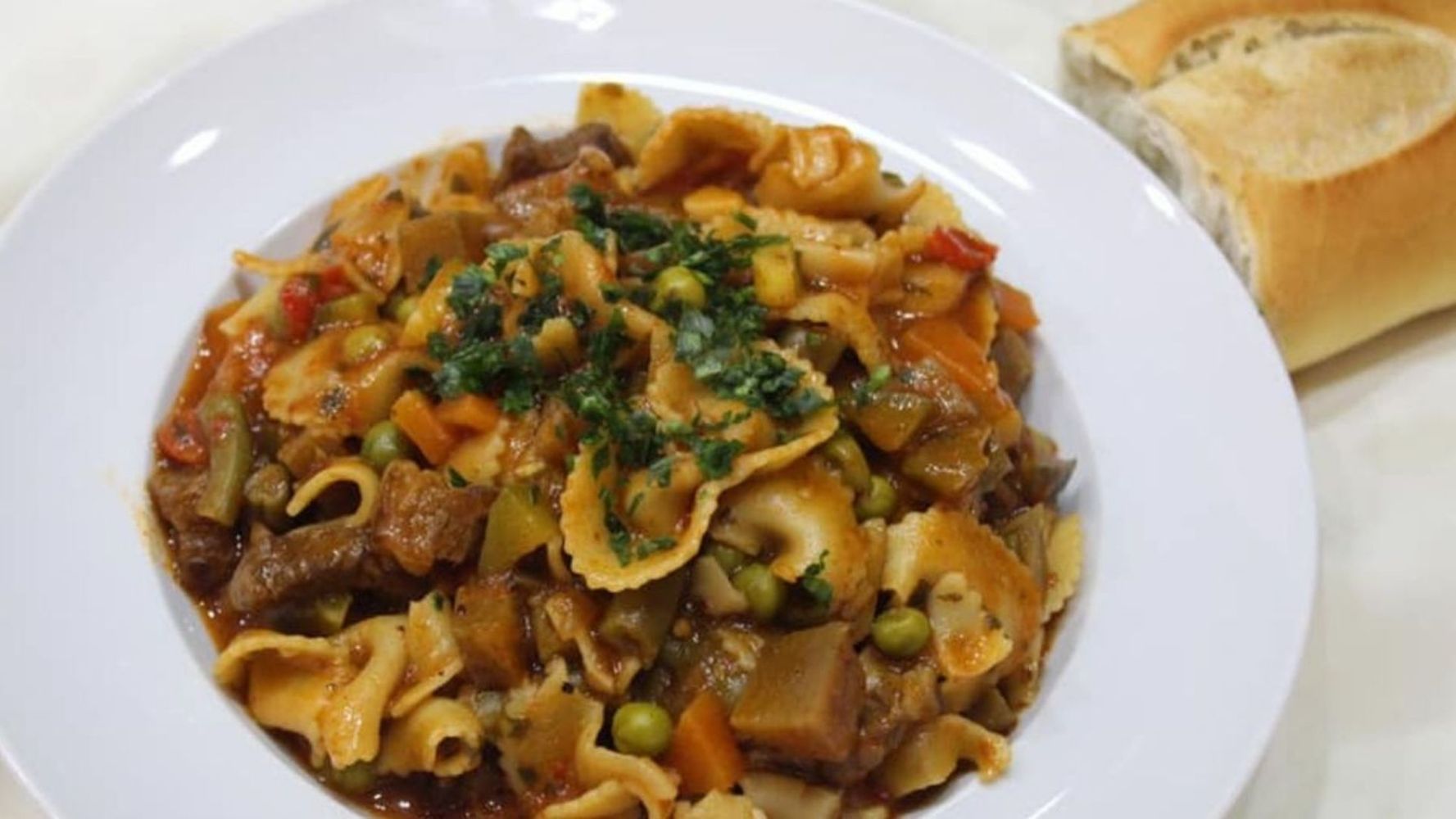 Qué cocinar hoy: la receta salvadora para este lunes frío y a fin de mes