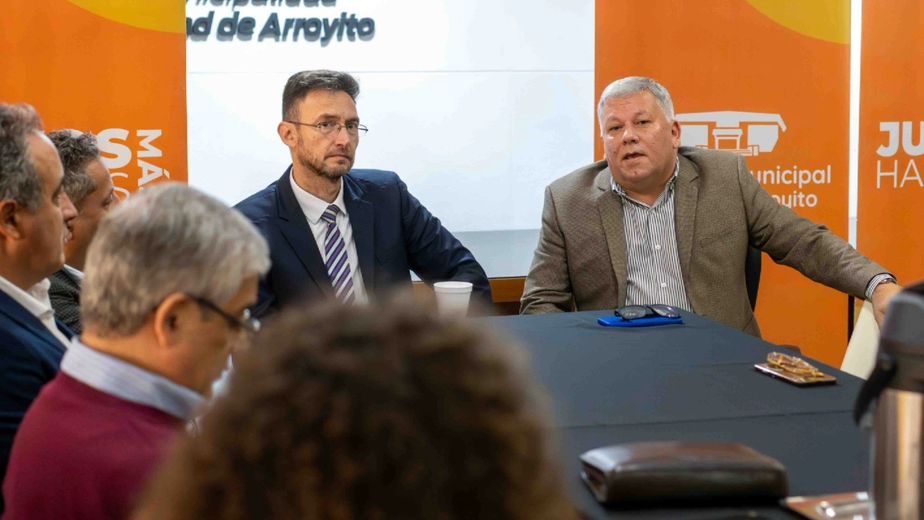 El Juez Martínez Demo se reunió con autoridades por las amenazas en los establecimientos educativos