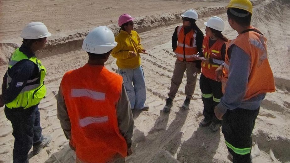 Alumnos del I.E.S. de Fiambalá realizan prácticas en el Centro de Control