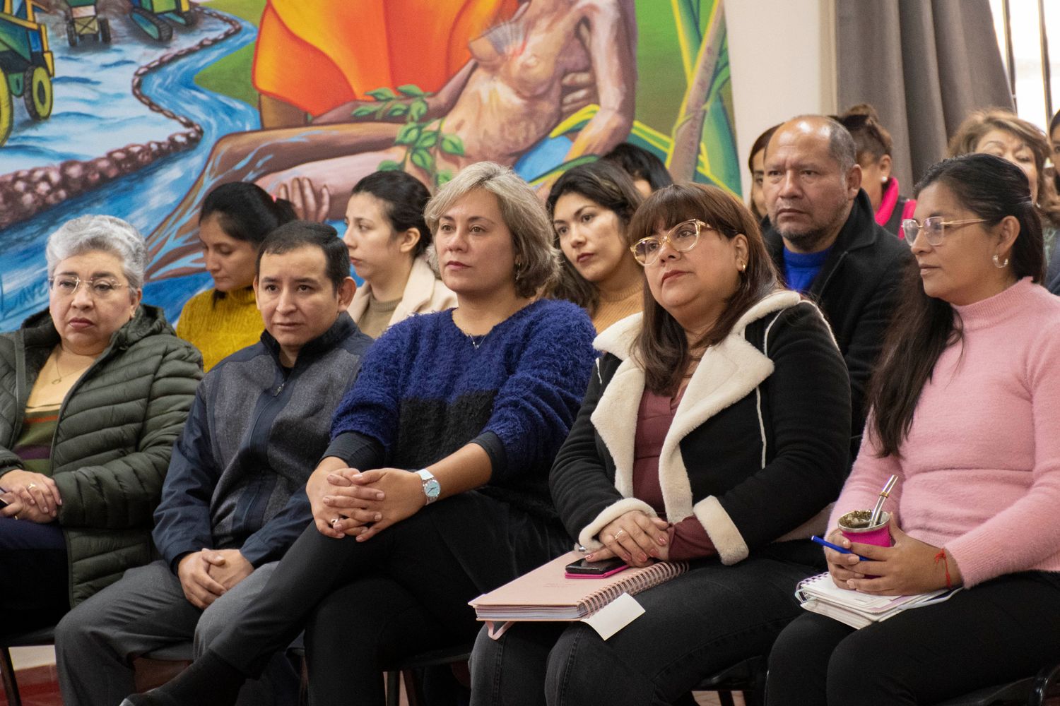 Personal de diferentes áreas del Concejo Deliberante asiste a la capacitación “Promotores Socio-Comunitarios para el buen trato en infancias y adolescencias”, que hace eje en los derechos de niños, niñas y adolescentes.