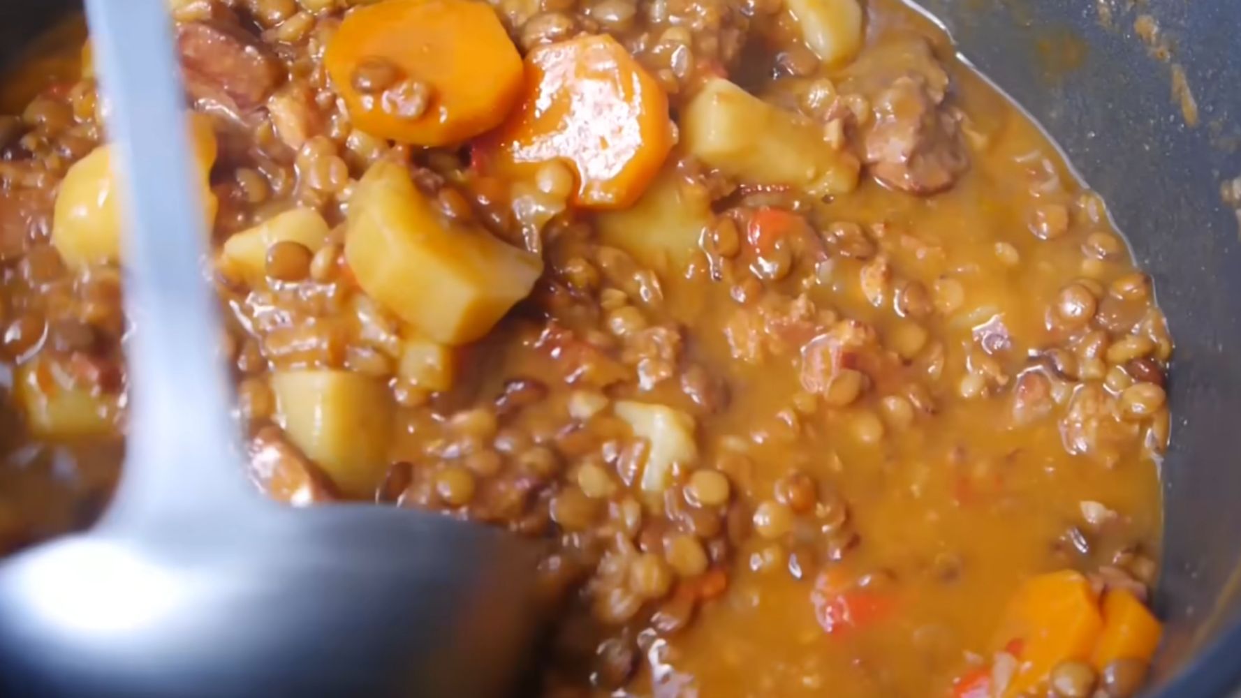 Así queda el guiso de lentejas con esta receta.