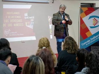 Personal parlamentario se capacita en el buen trato en infancias y adolescencias, en Jujuy