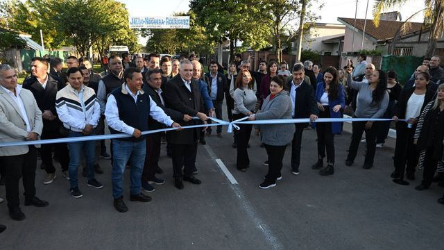 Entre las obras supervisadas figura una intervención sobre una calle utilizada por el transporte público, con una extensión cercana a 10 cuadras y más del 50% de avance.