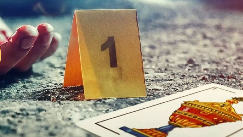 El "juego" mortal que desangró a España: Netflix revivió la historia real del asesino que firmaba sus crímenes con cartas