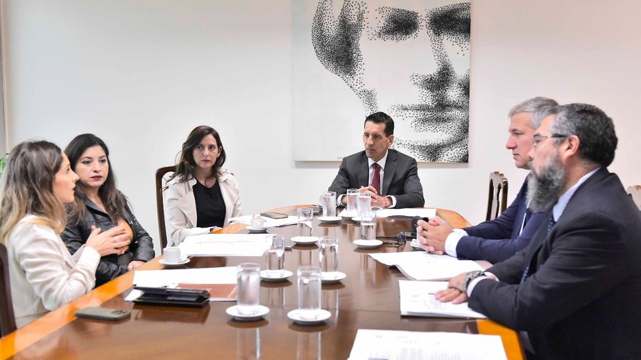 Analizan en la Legislatura una herramienta cautelar frente a injurias y calumnias en redes
