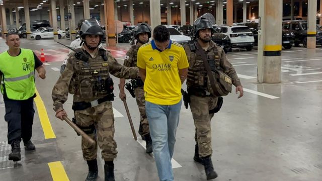 Escándalo en Brasil: un hincha de Boca detenido por racismo durante el partido ante Cruzeiro