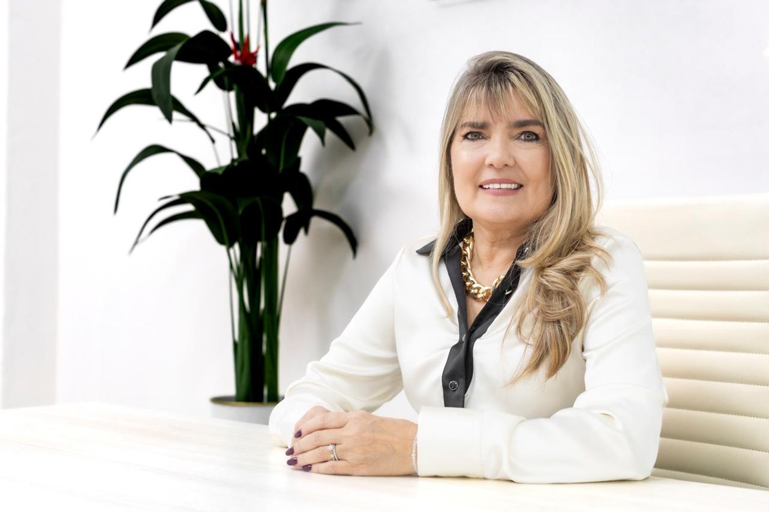 Silvia Cabrera cuenta con dos décadas de trayectoria en gestión educativa, liderazgo organizacional y desarrollo de iniciativas innovadoras.