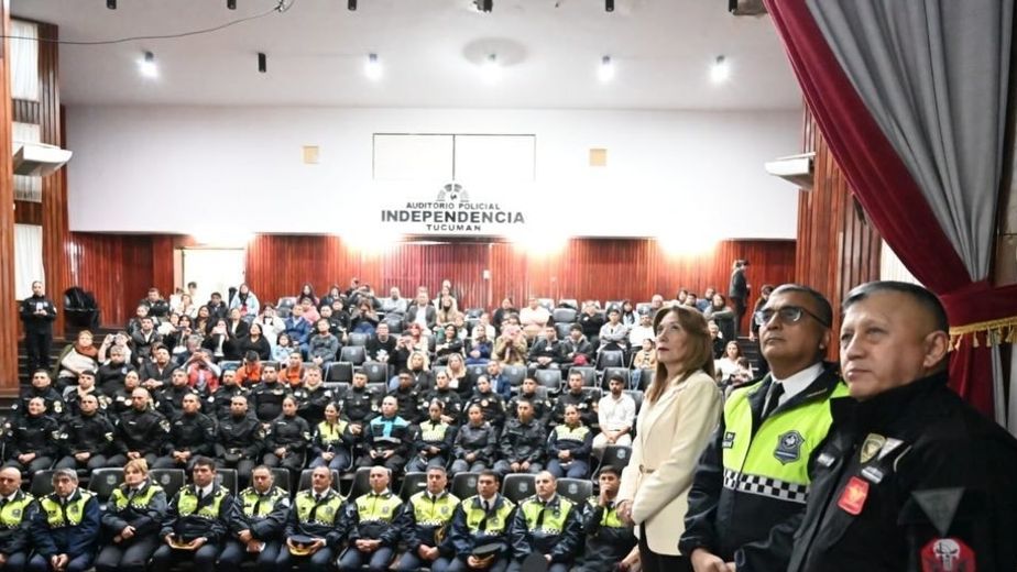 Finalizó el primer curso nacional de operadores de canes K9 en Tucumán