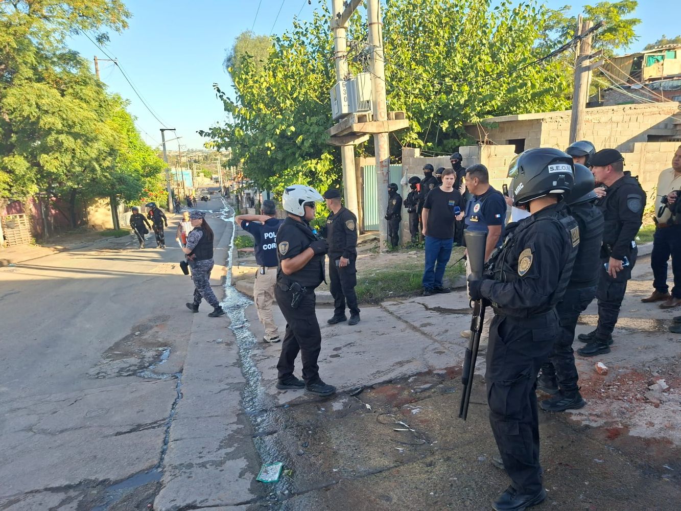 Balearon a un policía en una protesta por la muerte de Tomás Orihuela.