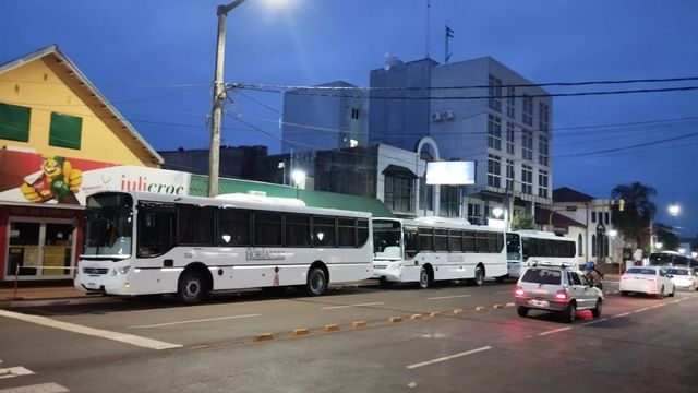 Renuevan el transporte urbano en Eldorado con la presentación de 10 nuevas unidades.