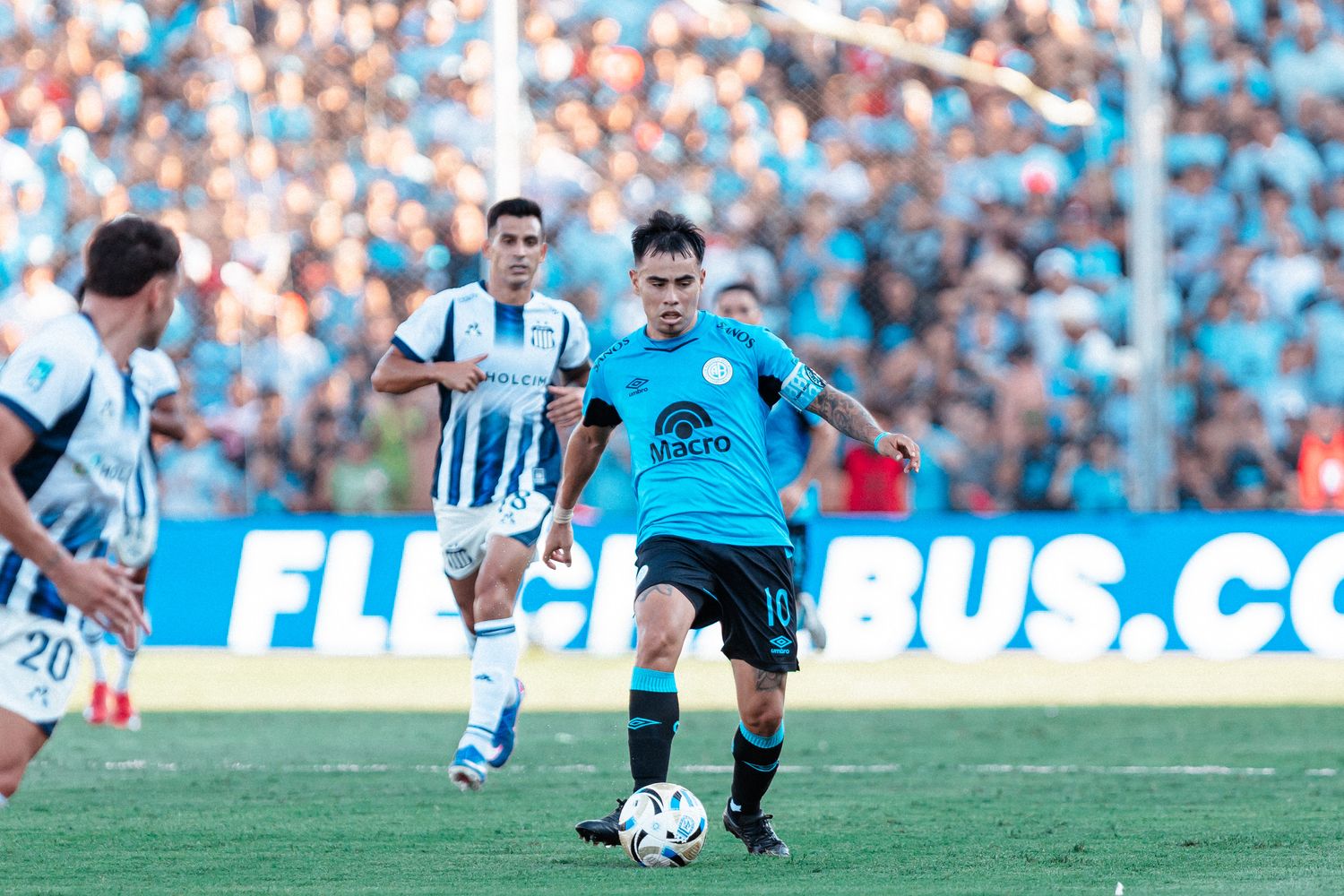 En superávit 2025, Belgrano aventajó a Talleres.