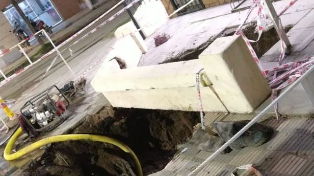 Socavón en Córdoba.