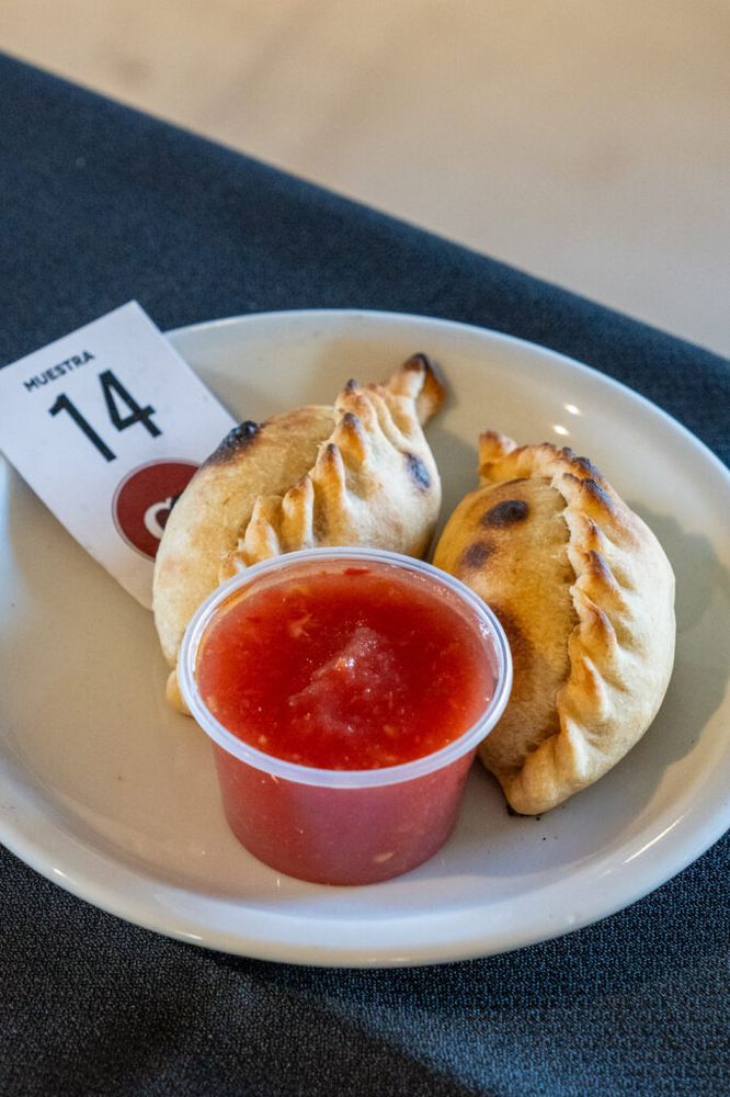 Gustito a Salt, empanadas al horno.