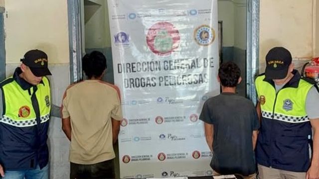 Los sospechosos quedaron a disposición de la Justicia por infracción a la Ley de Estupefacientes.