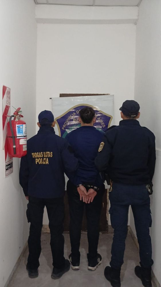 Operativo por drogas De la Garma