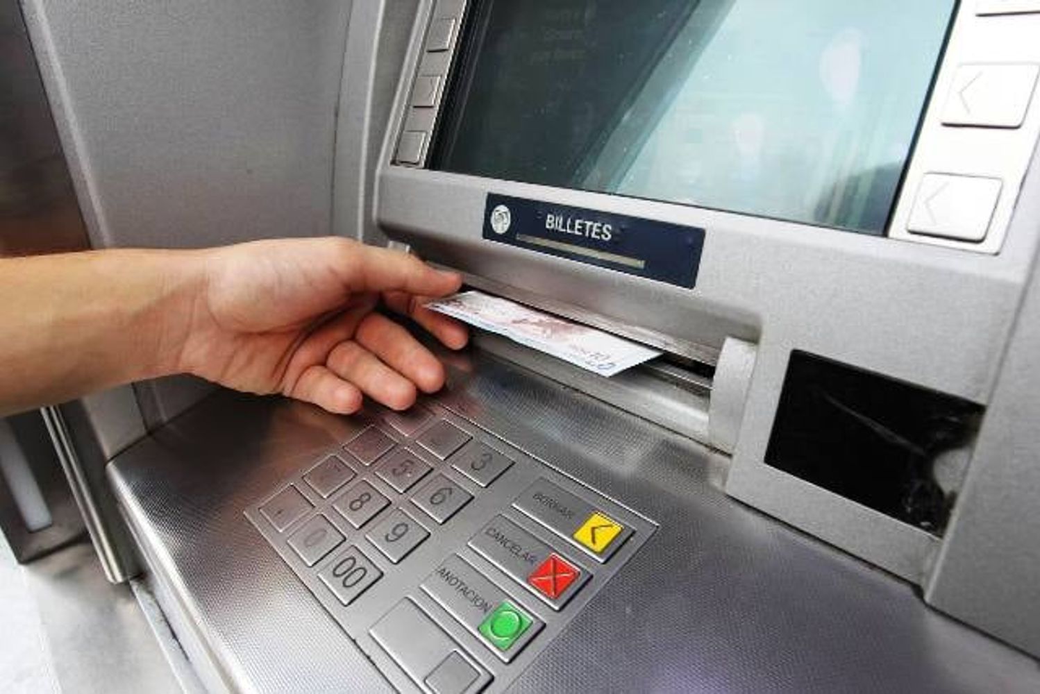 Este viernes 10 de julio se liquida como un día de trabajo común y corriente. El cobro doble (recargo del 100%) solo aplicaba si te tocó trabajar ayer jueves por el Día de la Independencia.