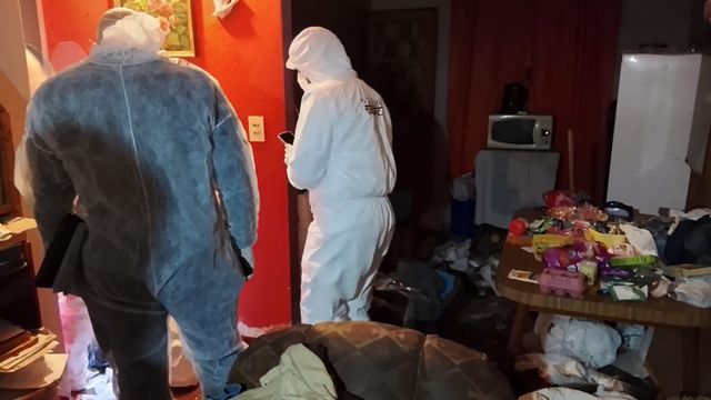 Hallan un cuerpo en avanzado estado de descomposición en un departamento de Posadas.