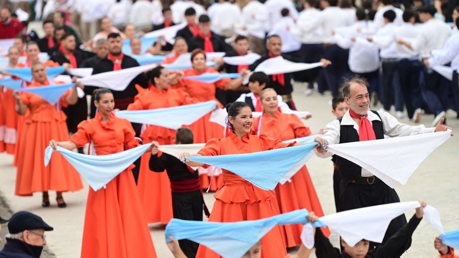 Cuenta regresiva para la Fiesta Popular 25 de Mayo y quedan pocos días para inscribirse
