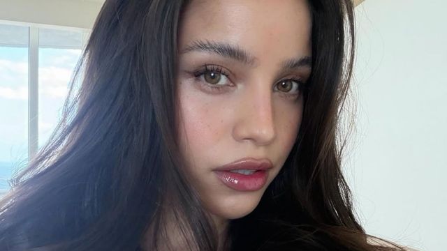 Al natural y en su casa: el íntimo video que grabó Emilia Mernes y desató la polémica