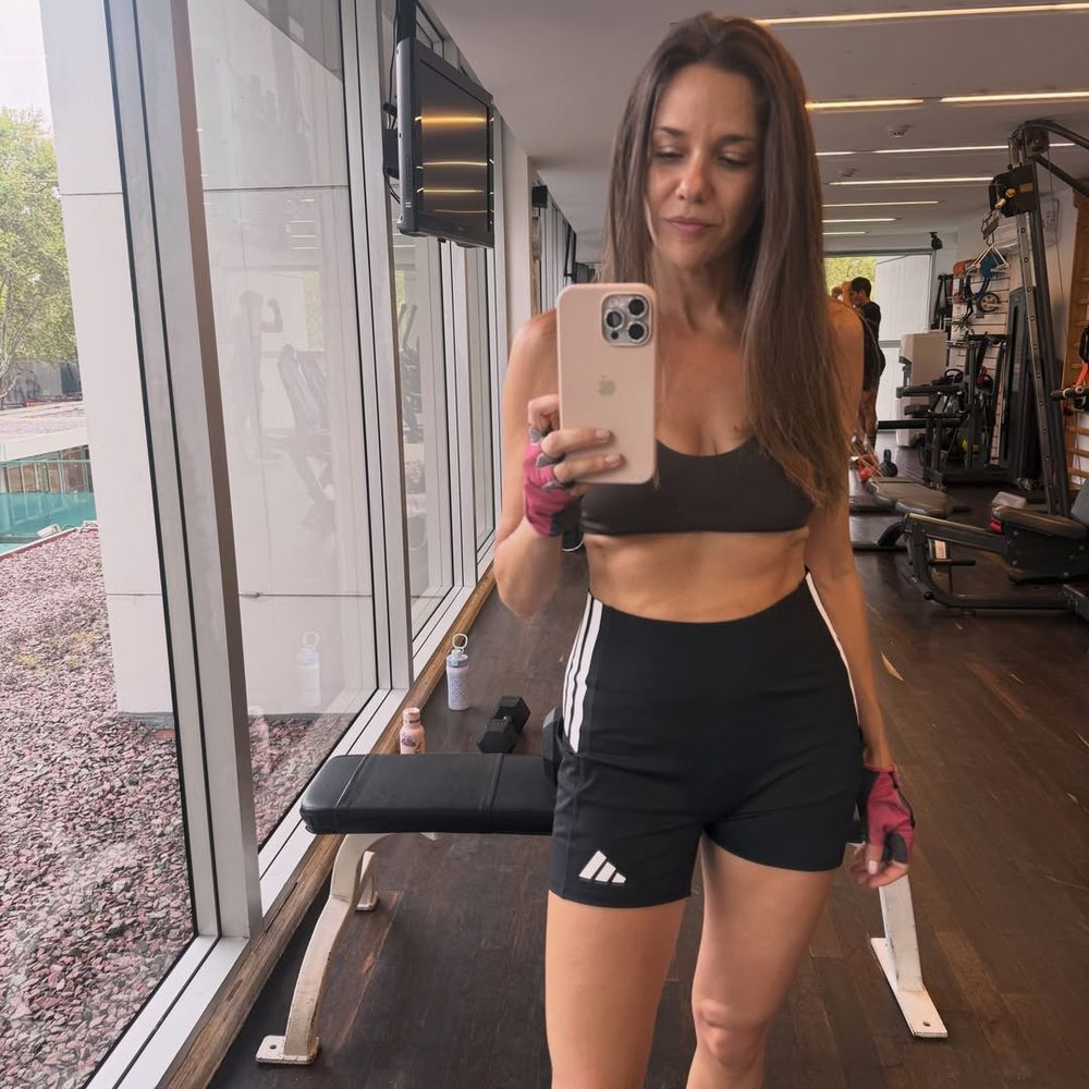 Luciana Rubinska reveló su colección de looks deportivos y arrasó en Instagram